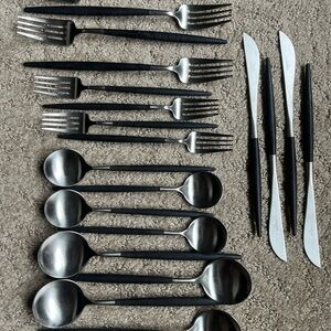 Cutipol GOA 20 PCs flatware set complete service for four (4) black stainless